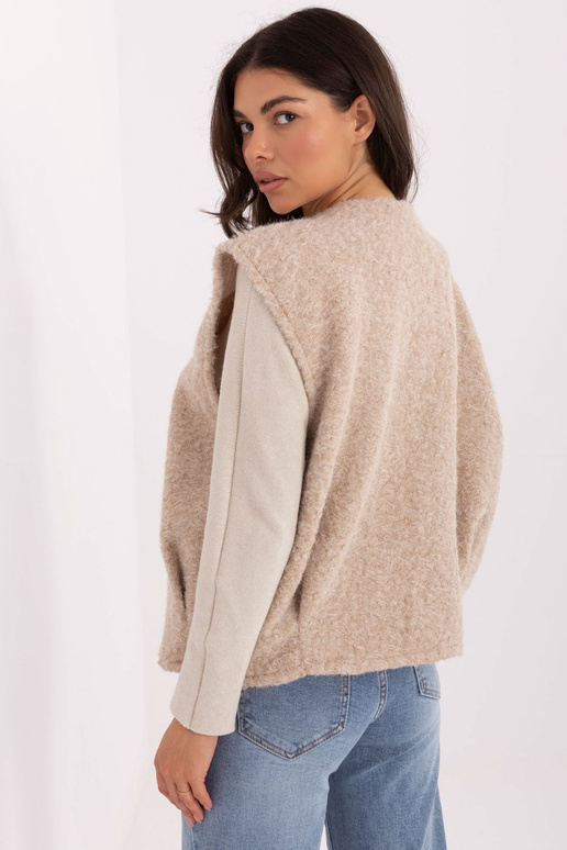 Liemenė - šviesiai smėlinė