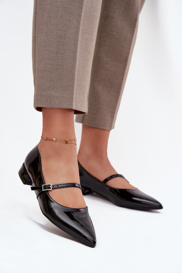 Lakuotos balerinos Na m Obcasie su dirželiais Juodos spalvos Isvella