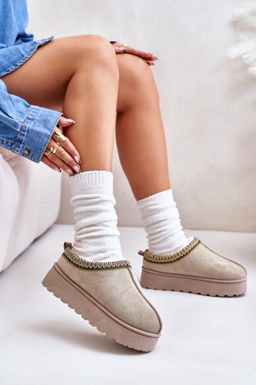 sniego batai  su platforma pašiltinti su kailiuku viduje žalios spalvos Remenia