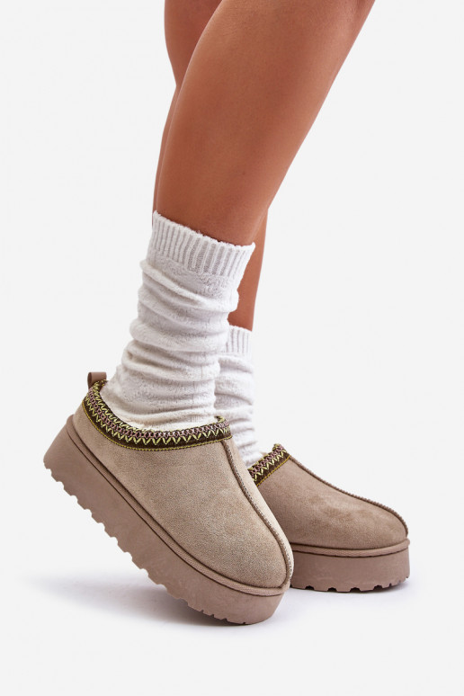 sniego batai  su platforma pašiltinti su kailiuku viduje žalios spalvos Remenia