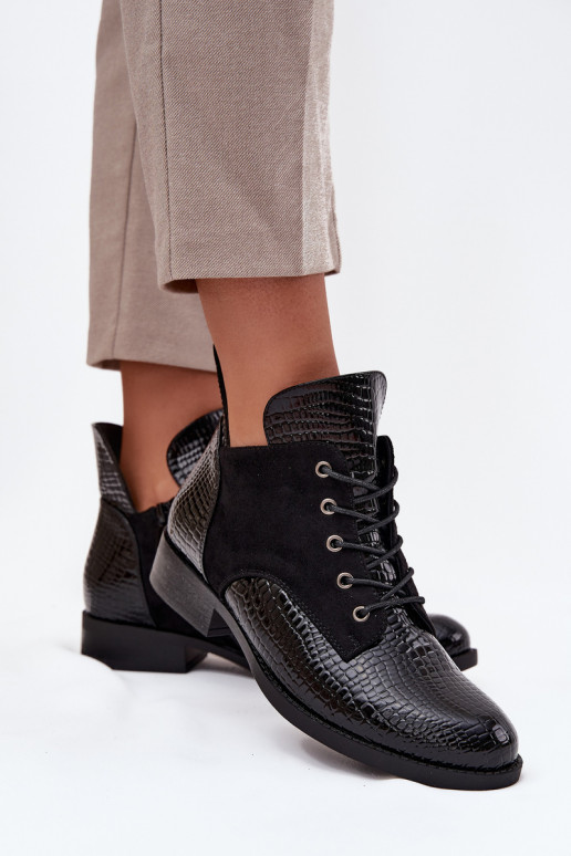 su lako efektu Moteriški aulinukai  Tłoczeniem pašiltinti Vinceza 16477 Juodos spalvos