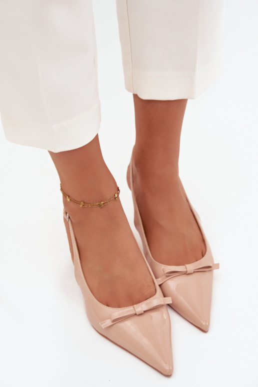 su lako efektu Bateliai su plonais kulniukais su kaspinais Nude Olvena