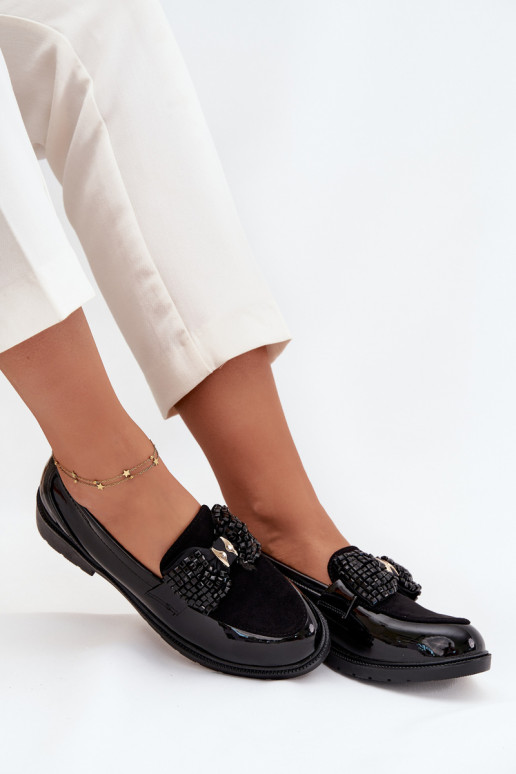 Lakuoti mokasinai su širdimi juodos spalvos