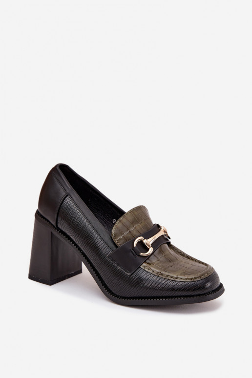 batai  su kulniukais su įspaudu I aukso spalvosm Detalem žalios-Juodos spalvos Novella