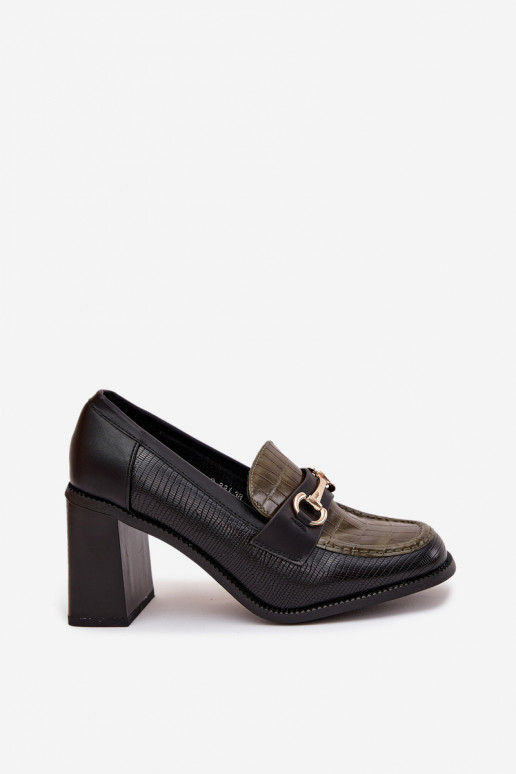 batai  su kulniukais su įspaudu I aukso spalvosm Detalem žalios-Juodos spalvos Novella