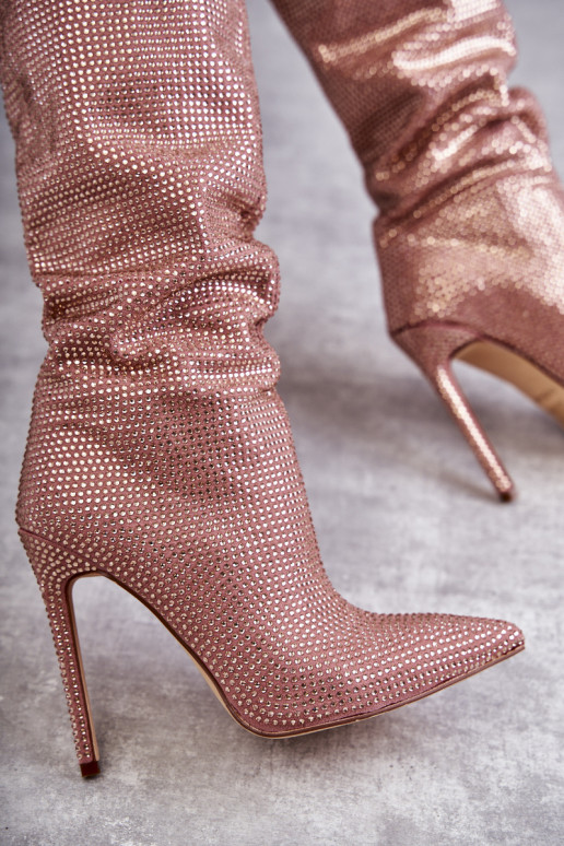  ilgaauliai batai su plonais kulniukais su tviskančiomis akutėmis rožinės spalvos Lovisa