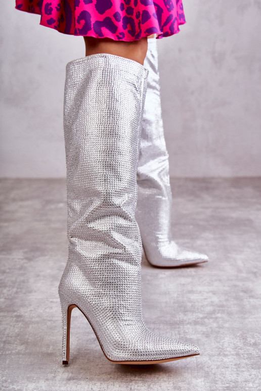  ilgaauliai batai su plonais kulniukais su tviskančiomis akutėmis sidabro spalvos Lovisa