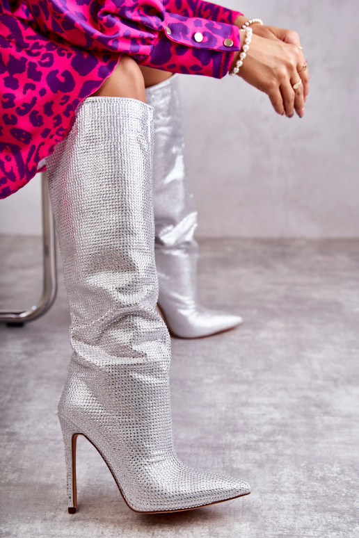  ilgaauliai batai su plonais kulniukais su tviskančiomis akutėmis sidabro spalvos Lovisa