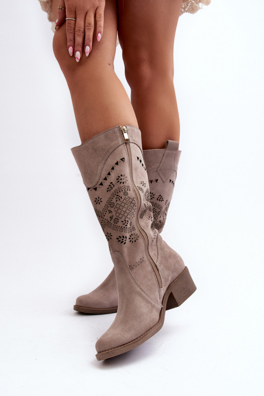 Zazoo 4043 iš zomšos ilgaauliai batai žemu kulniuku su aužūro elementais kapučino spalvos