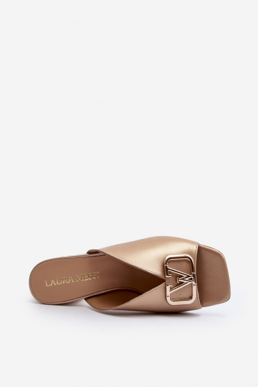 Elegantiško stiliaus Moteriškos šlepetės su kulniukais Laura Messi 2771 aukso spalvos