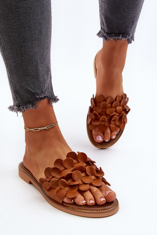 Zazoo 40381  Šlepetės su plačiais kulniukais rudos spalvos