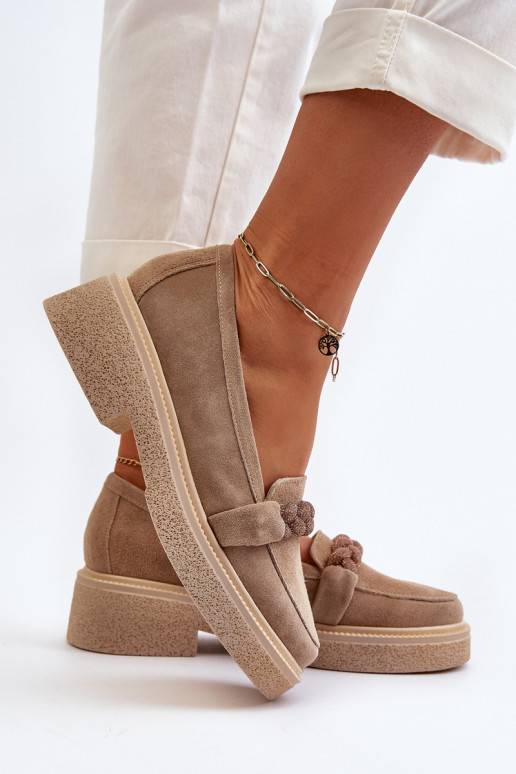 Zazoo 3429/W Elegantiški zomšiniai mokasinai su ornamentais smėlio spalvos