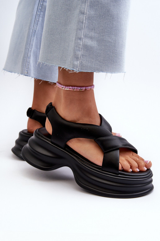 Moteriškos basutės  su madingais masyviais padais Juodos spalvos GOE NN2N4106