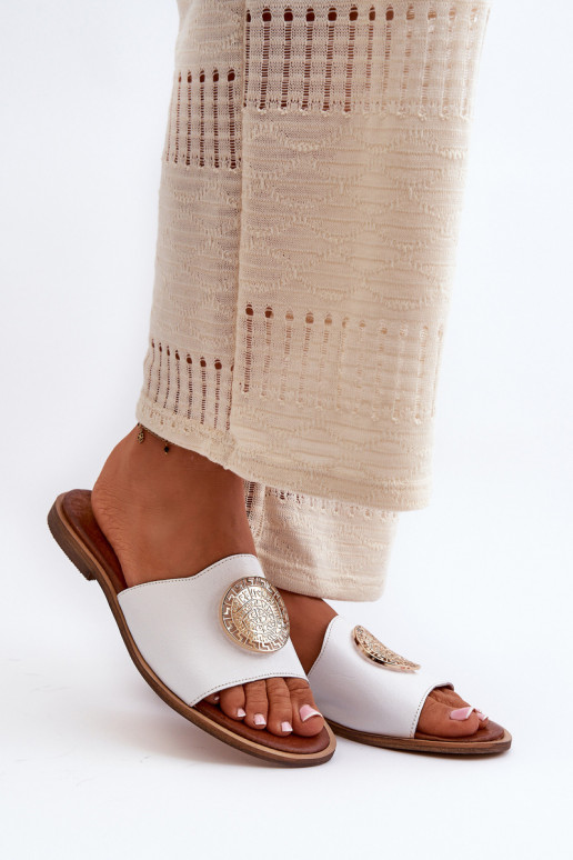 Zazoo 2938 Šlepetės su plačiais kulniukais su ornamentais baltos spalvos