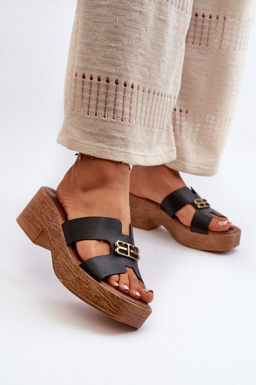 Zazoo 40412   Elegantiško stiliaus Moteriškos šlepetės su aukso spalvos detalėmis Juodos spalvos