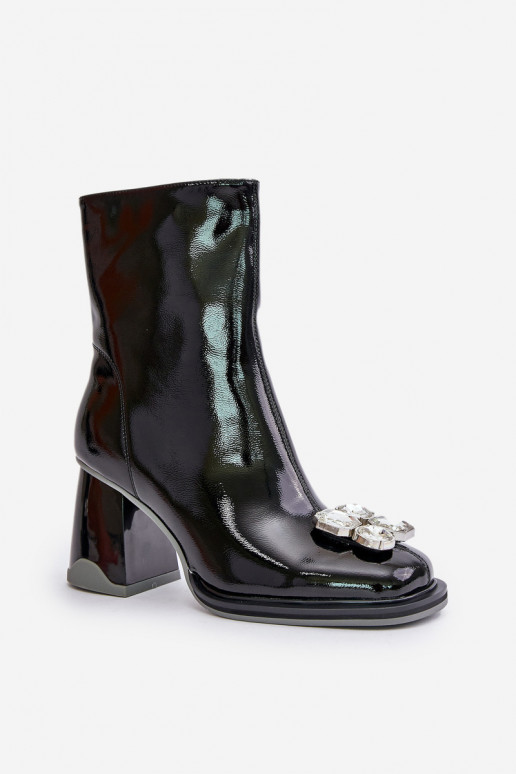 su lako efektu Moteriški aulinukai su ornamentais D&A MR880-019 Juodos spalvos