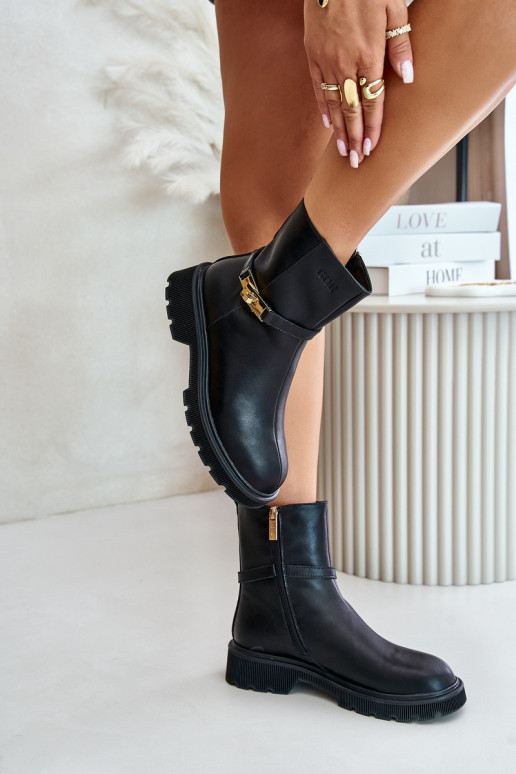 Aulinukai  su dirželiais pašiltinti GOE OO2N4150 Juodos spalvos