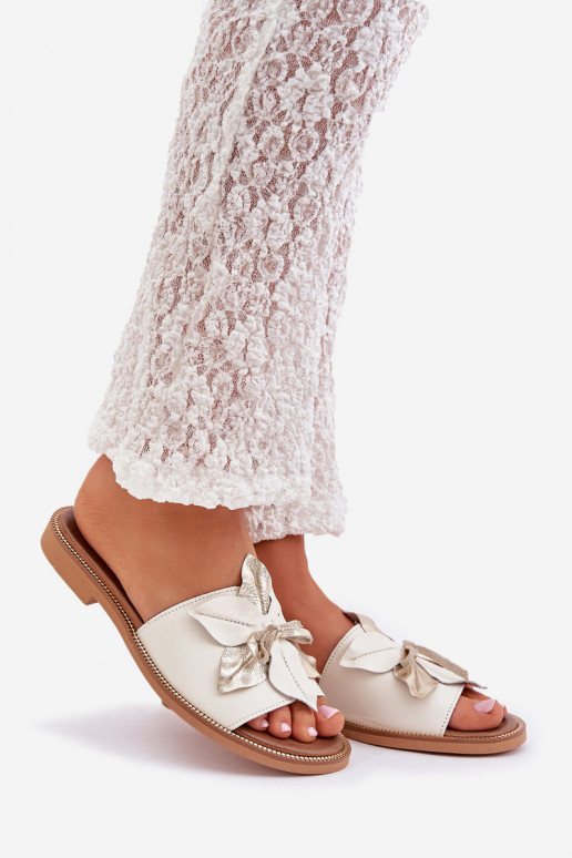 Šlepetės su ornamentais natūralios odos Zazoo 3667 baltos spalvos