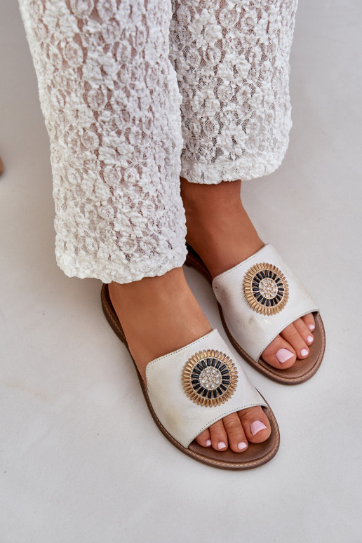 Šlepetės su ornamentais su plačiais kulniukais  3047/O aukso spalvos Przecierany