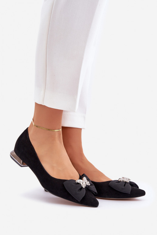 Elegantiško stiliaus Zomšinės balerinos  su kaspinais Laura Messi 2893 Juodos spalvos