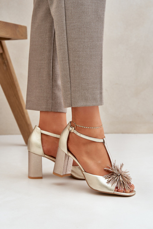 basutės   su kulniukais su ornamentais Laura Messi 2758 aukso spalvos