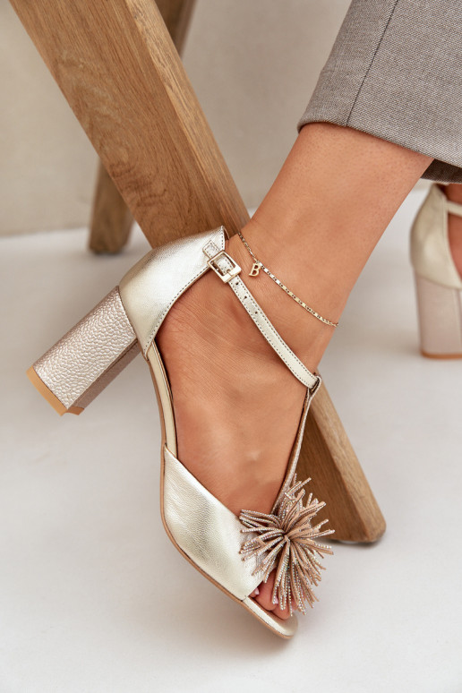 basutės   su kulniukais su ornamentais Laura Messi 2758 aukso spalvos