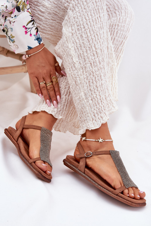 lygiapadžiai Elegantiško stiliaus Moteriškos basutės su spindinčiomis akutėmis Artiker 56C1365 rudos spalvos