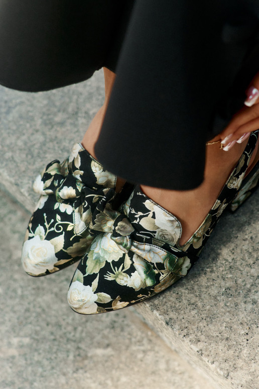   Bateliai su gėlytėmis su kaspinais N6539-44 Juodos spalvos