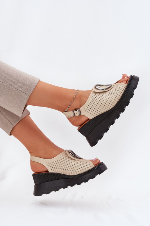 Moteriškos basutės   su ornamentais Artiker 56C0111 smėlio spalvos