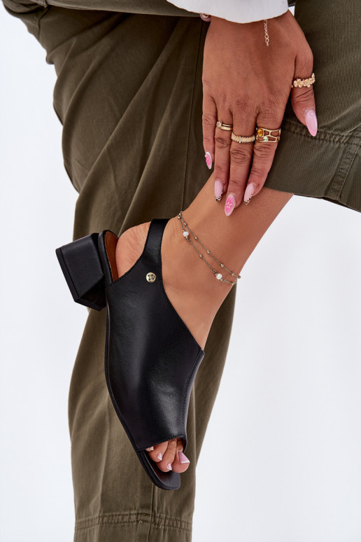 Moteriškos basutės    06975-01 Juodos spalvos