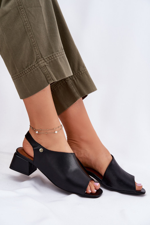 Moteriškos basutės    06975-01 Juodos spalvos