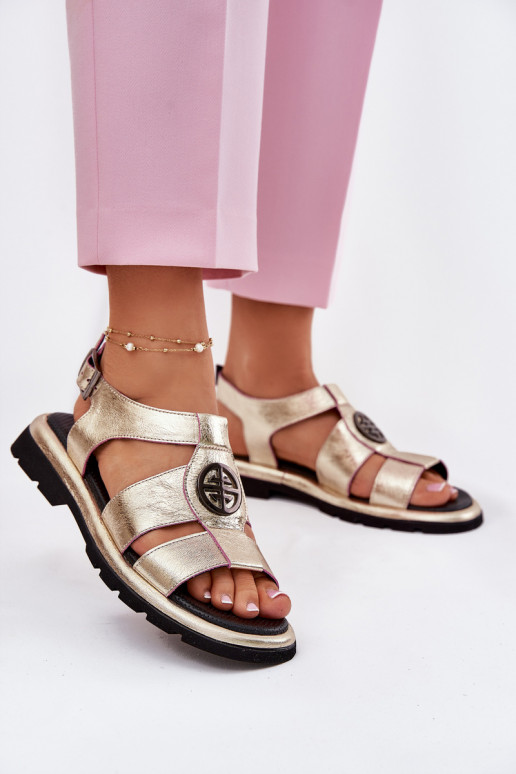 Moteriškos basutės  su lako efektu  Detalem Artiker 56C0689 aukso spalvos