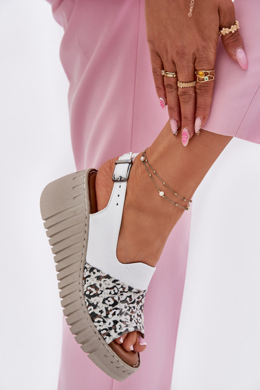 Moteriškos basutės Z Naturalnej Skóry  Artiker 56C0958 baltos spalvos