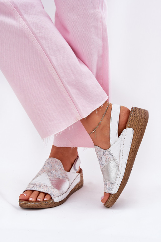 Moteriškos basutės     L7067-11 baltos spalvos