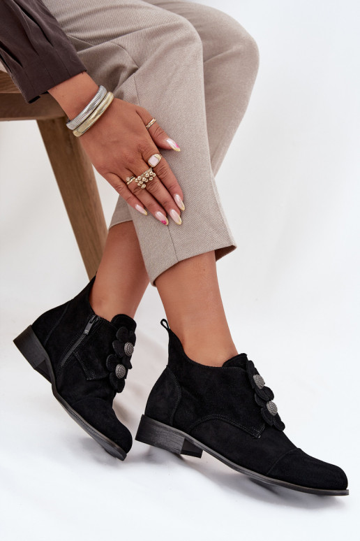 iš zomšos batai   su gėlių motyvaiskami Zazoo 3080 Juodos spalvos