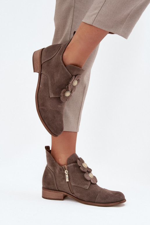 iš zomšos batai   su gėlių motyvaiskami Zazoo 3080 smėlio spalvos