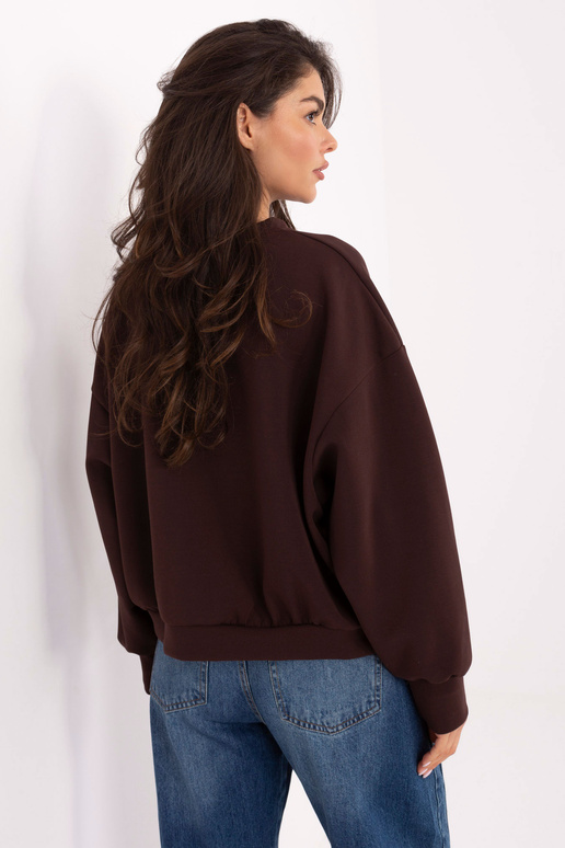 Tamsiai ruda džemperis