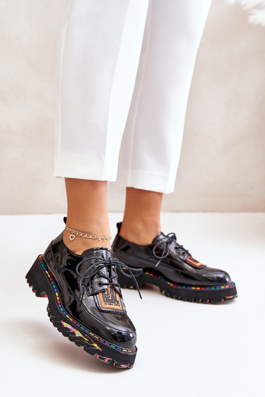 su lako efektu batai  su raišteliais Artiker 55C0499 Juodos spalvos