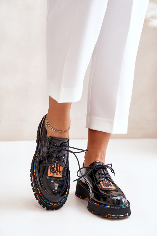 su lako efektu batai  su raišteliais Artiker 55C0499 Juodos spalvos