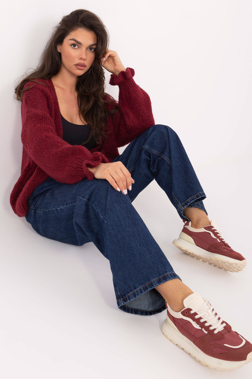 Burgundinis megztinis