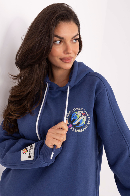 Tamsiai mėlynas džemperis