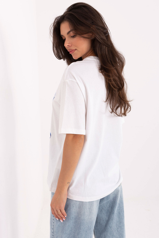 Baltos ir mėlynos spalvos marškinėliai