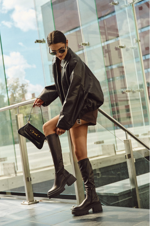 Moteriški ilgaauliai batai ant masyvių kulnų ir platformos įsispiriamo modelio rudos spalvos Florinne