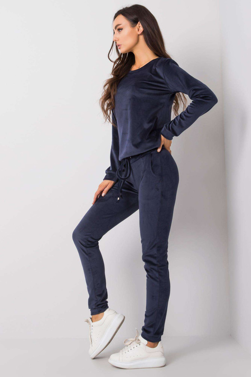 Tamsiai mėlynas komplektas