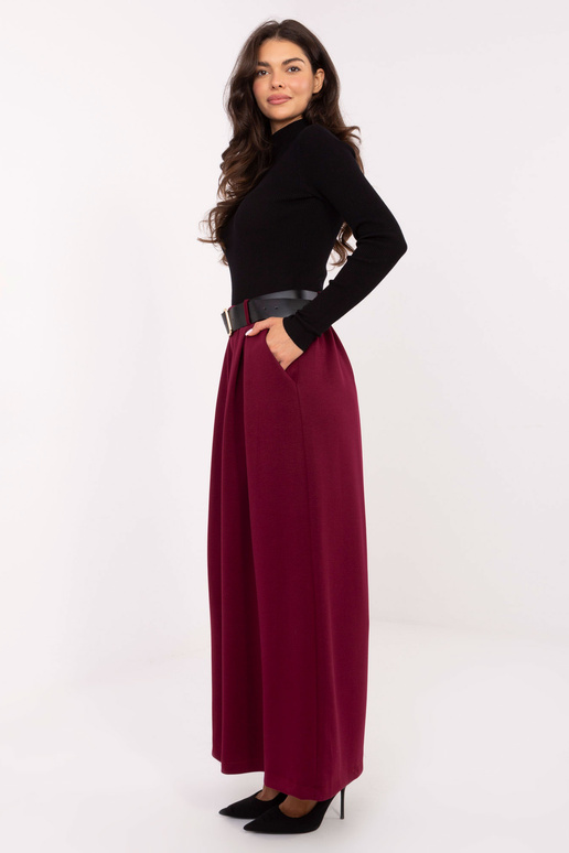 Kelnės burgundiškos