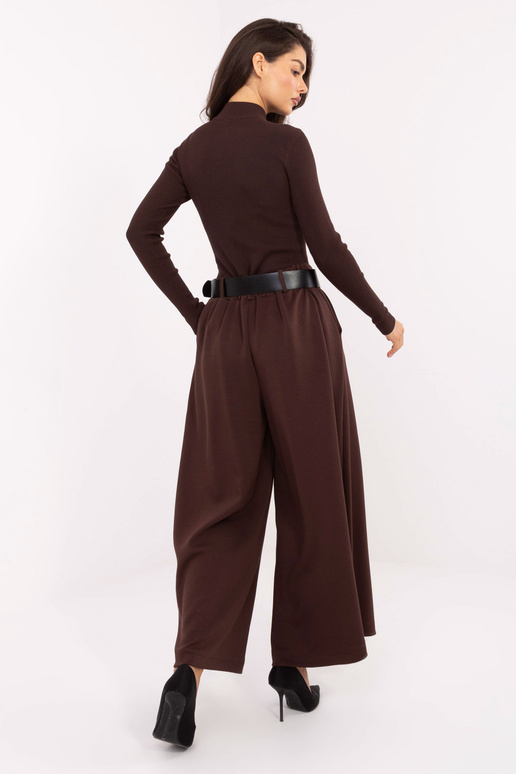 Tamsiai rudos kelnės