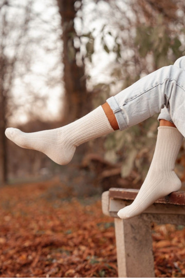 Kojinės  Wełniane dramblio kaulo spalvos