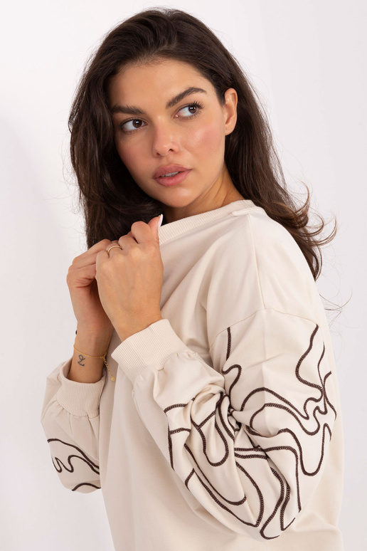 Šviesi smėlinė palaidinė