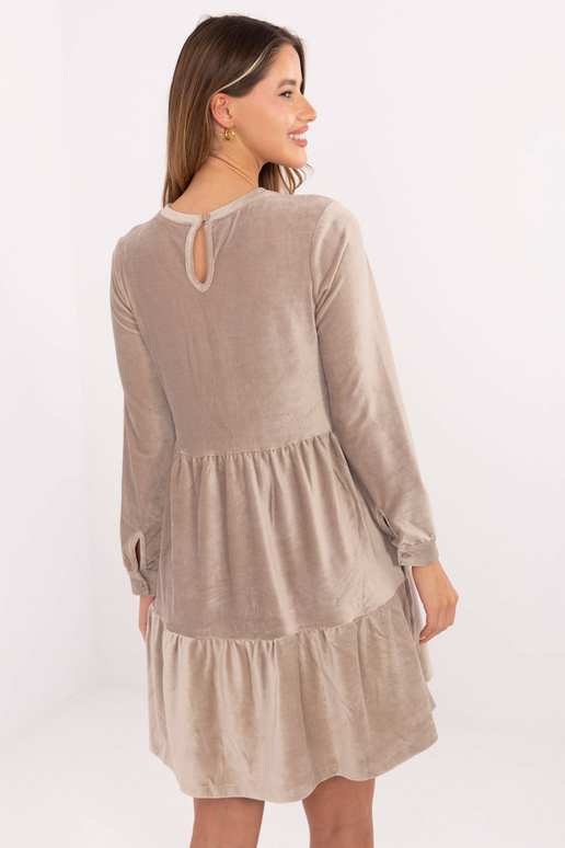 Tamsiai smėlinė suknelė