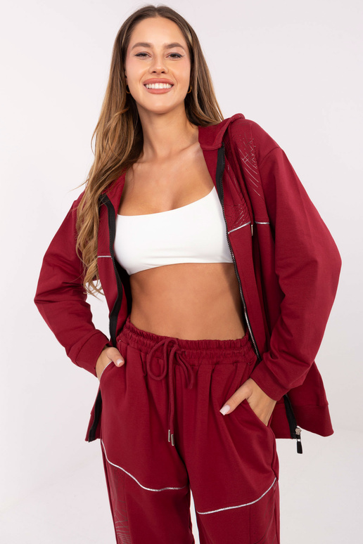 Komplektas bordo spalvos